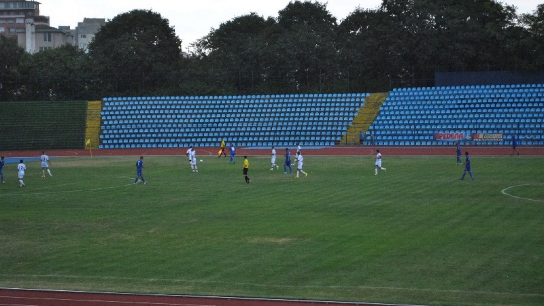 Кметът Пламен Стоилов помогна за успеха на юношите на футболен клуб „Дунав“ срещу „Несебър“