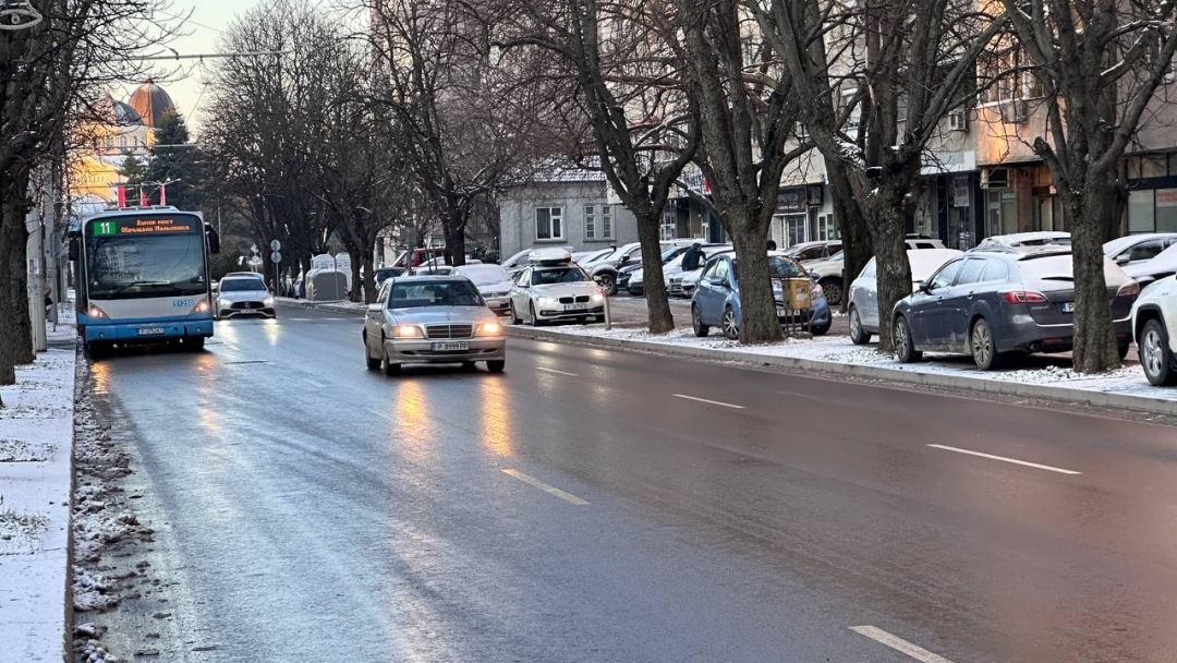 Пътната обстановка в Русе е спокойна, движението се осъществява без затруднения