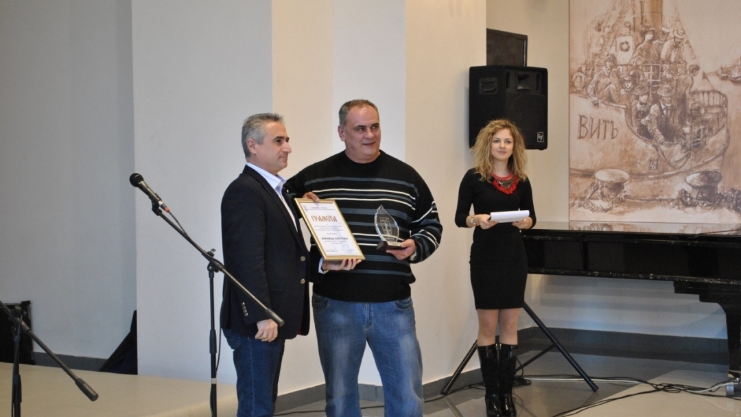 Кметът Пламен Стоилов награди Спортист на годината за 2014-а 