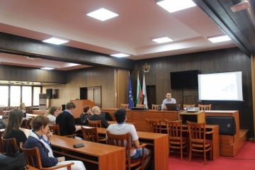 Студентите от международното лятно училище по проект Danube: Future гостуваха на Община Русе