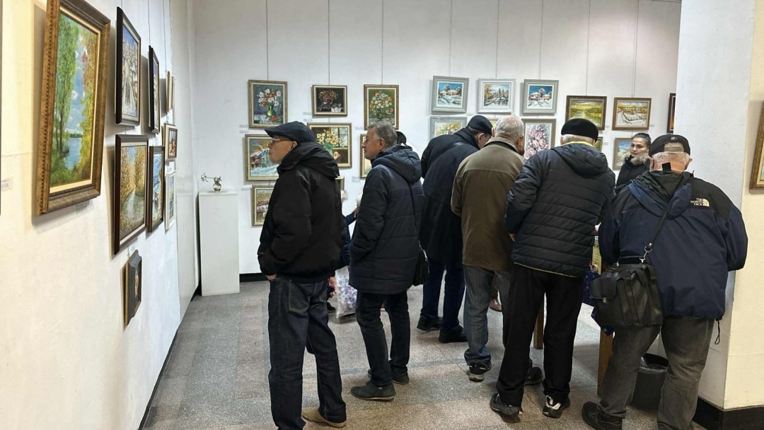 Пенчо Милков откри изложбата „Зимно настроение“ на Дружеството на русенските художници