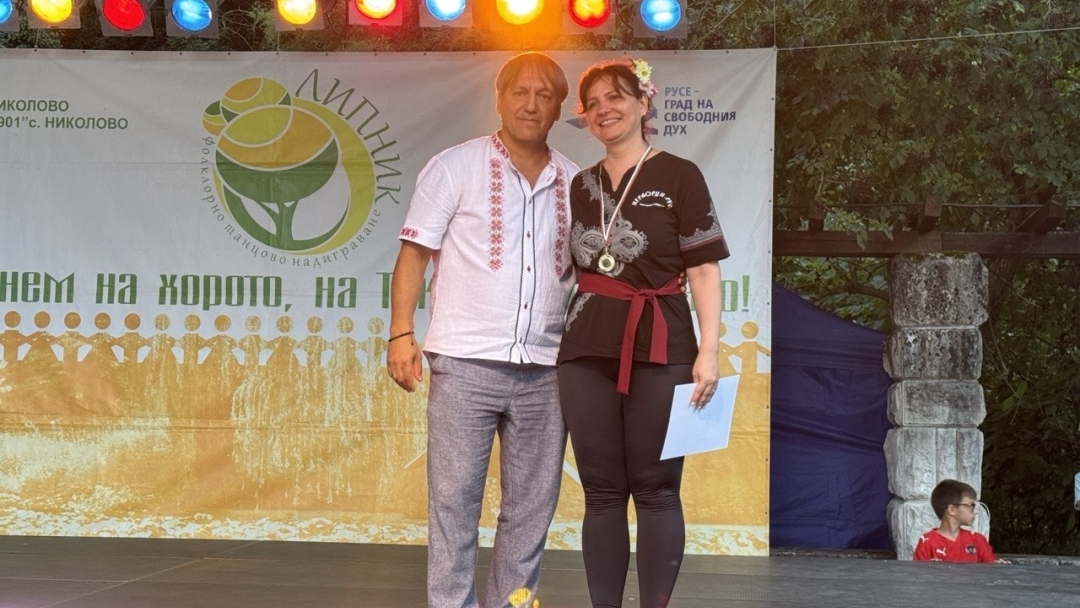 Фестивалът “Да се хванем на хорото, на Текето под небето“ събра стотици участници и почитатели на българските традиции 