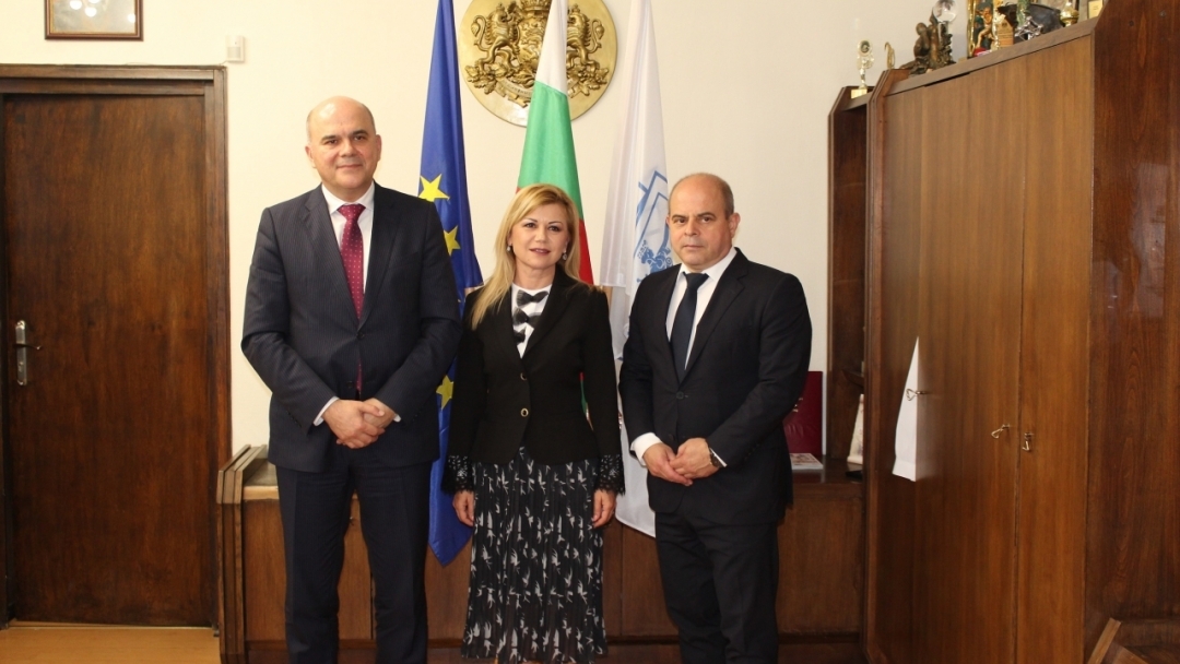 Кметът Пламен Стоилов проведе работна среща с министъра на труда и социалната политика Бисер Петков