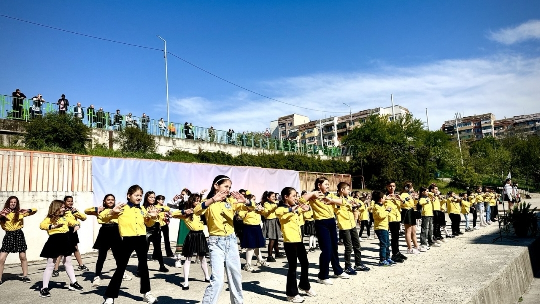 Кметът Пенчо Милков уважи патронния празник на ОУ „Никола Обретенов“