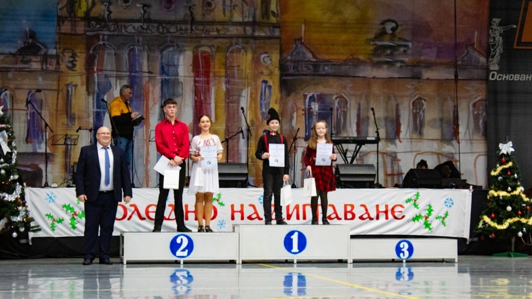 Over 4,000 spectators experienced the traditional Christmas pageant at Arena Ruse