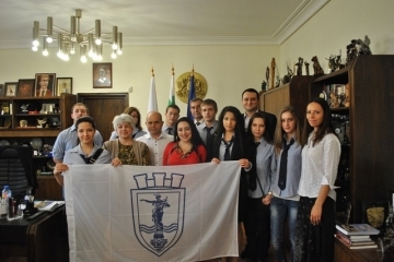 Кметът на Русе изпрати млади математици на международно състезание