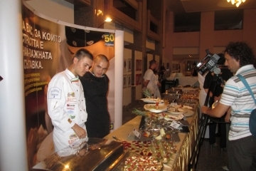 Кметът Пламен Стоилов приветства новоучредения Клуб на прфесионалните готвачи в Русе