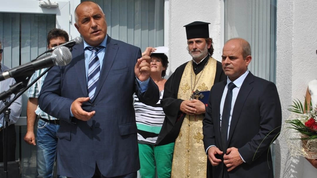 Пламен Стоилов и Бойко Борисов откриха ново детско заведение в Русе 