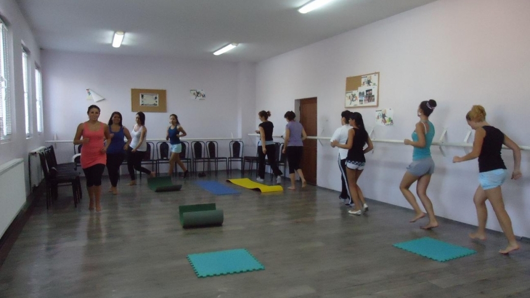 Общински младежки дом организира безплатни кардио тренировки за русенци