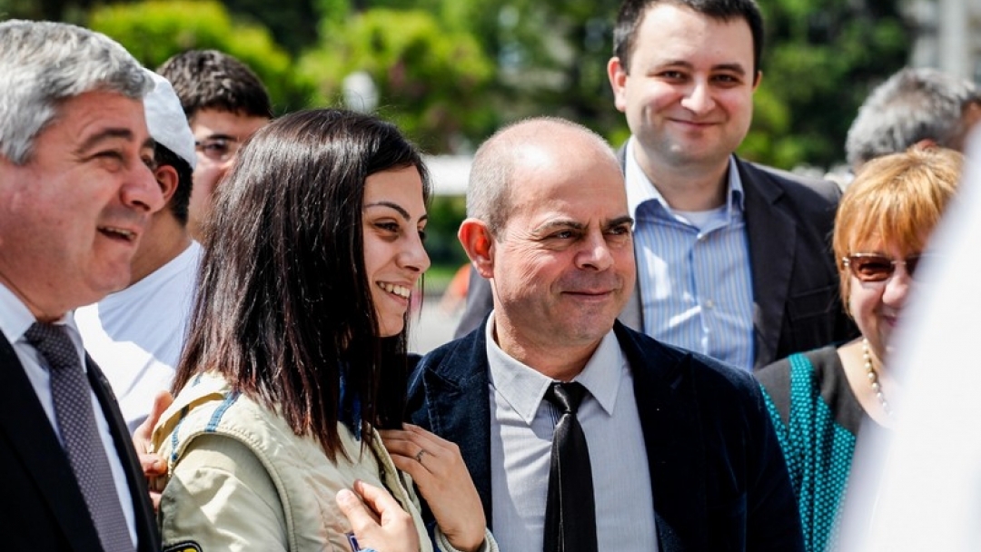 Русе изпрати студенти с електромобил на състезание в Ротердам