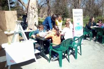 Младежки парламент към ОМД-Русе зарадва русенци с Великденски уъркшоп