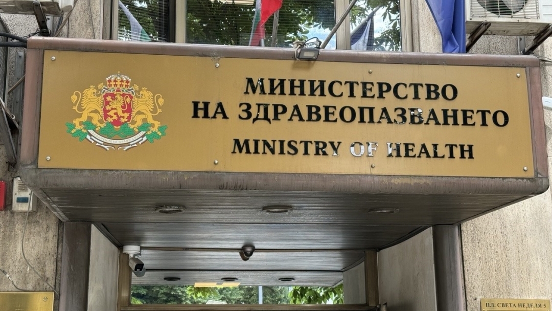 Кметът на Русе и представители на дунавските общини настояха пред здравния министър за устойчиви мерки срещу комарните популации