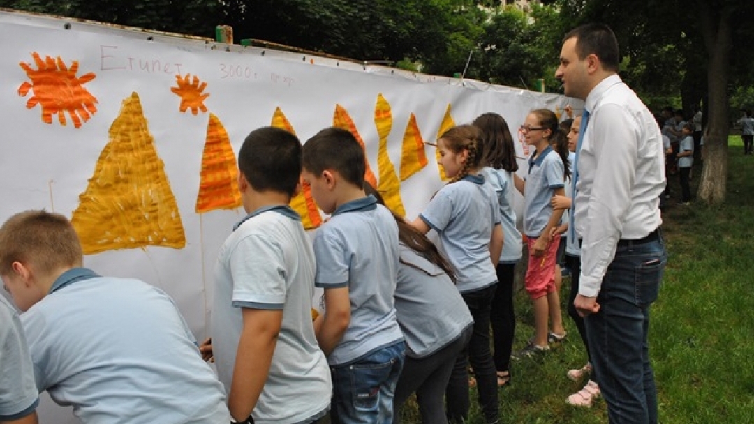 Зам.-кметът Страхил Карапчански поздрави третокласници на заключителния им урок по история на изкуството