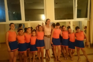 Формация на КСТ "Фламинго'98" от Русе с две отличия на Международен танцов фестивал