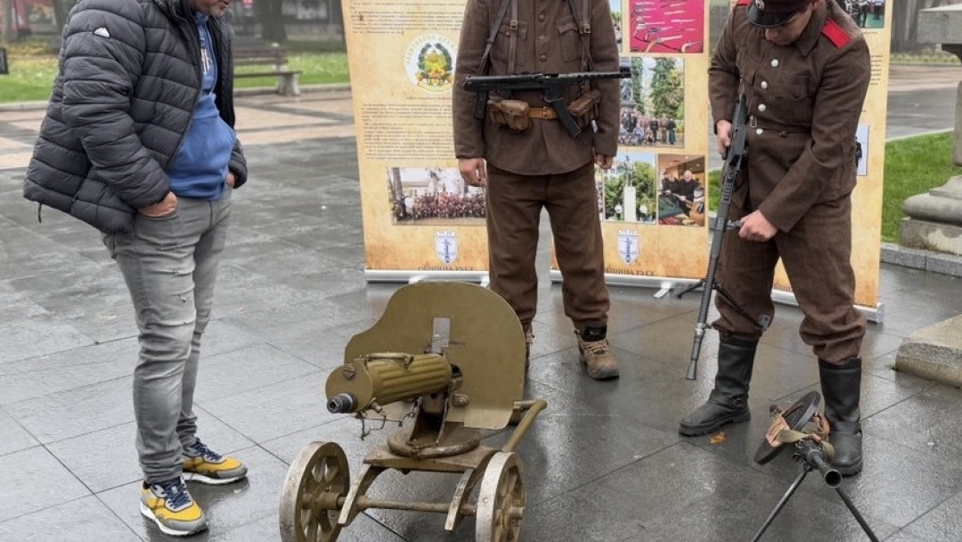 Изложба с редки оръжия на дружество „Традиция" разказва за славната военна история на България
