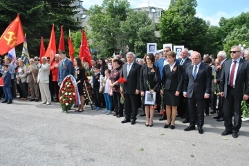 Кметът Пламен Стоилов присъства на церемонията за Деня на победата
