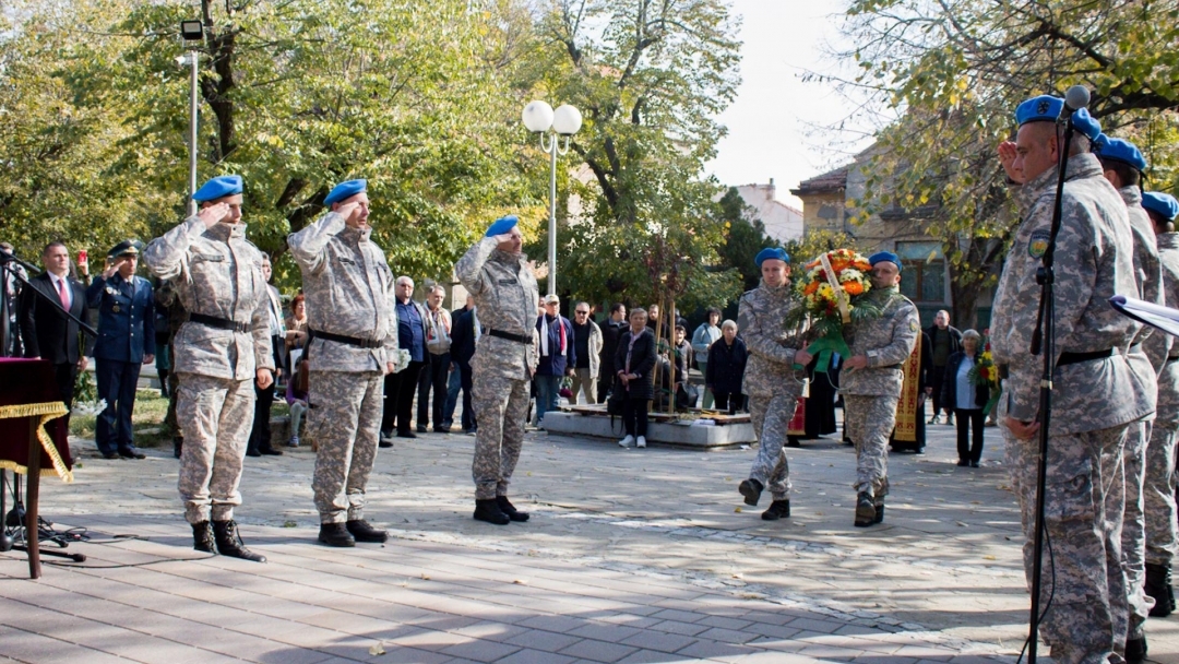 Русенци почетоха паметта на загиналите за България военнослужещи