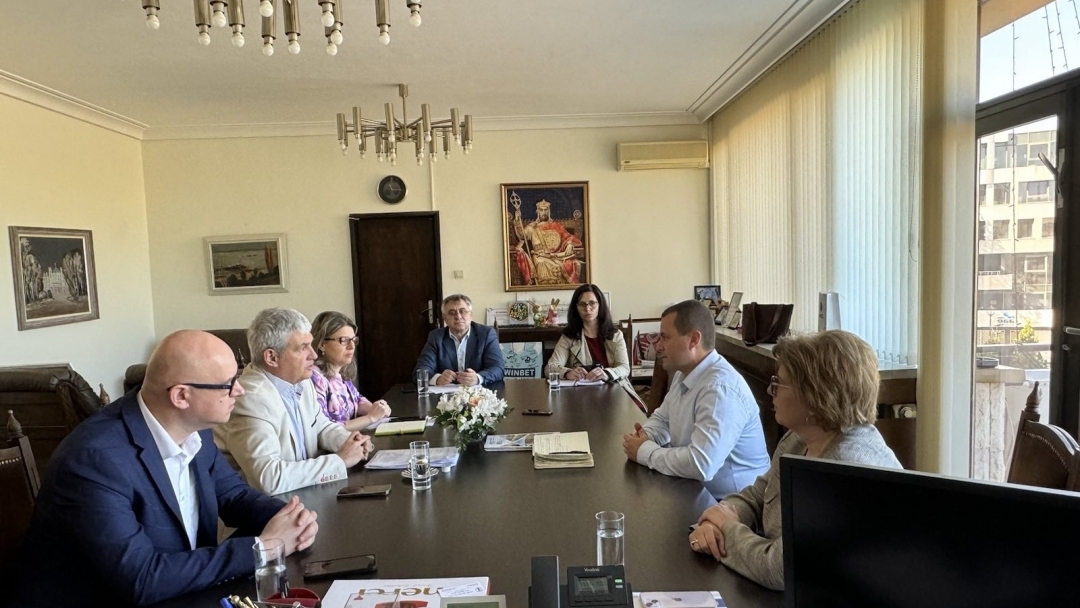 Кметът на Русе се срещна с президента на КНСБ Пламен Димитров и екипа му