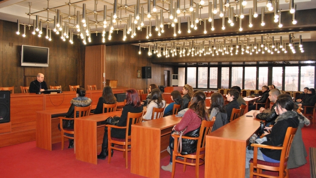 Кметът Пламен Стоилов се срещна с бъдещи юристи от Русенския университет