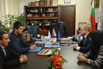 Кметът награди Студент на годината 2014