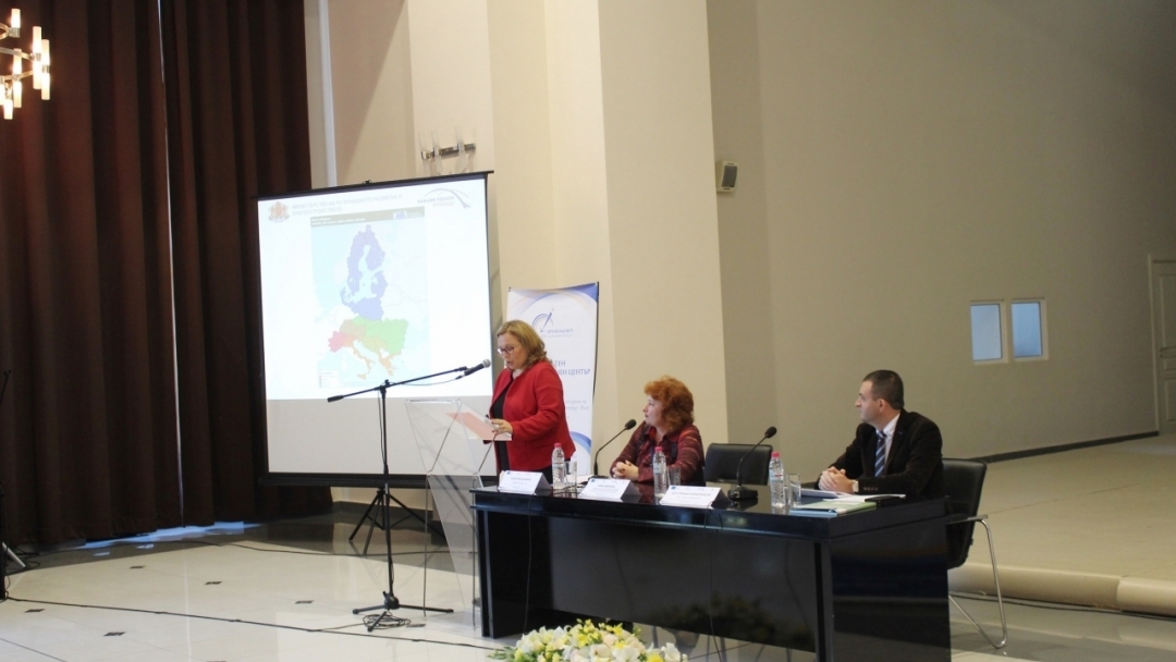 Д-р Страхил Карапчански откри двудневен форум, посветен на Стратегията за Дунавския регион в Русе