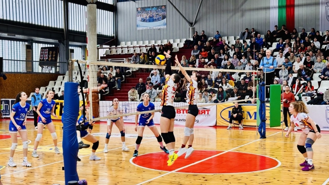 Волейболистките на "Любо Ганев – Автосвят" спечелиха Купата на България след победа над "Спартак" Варна