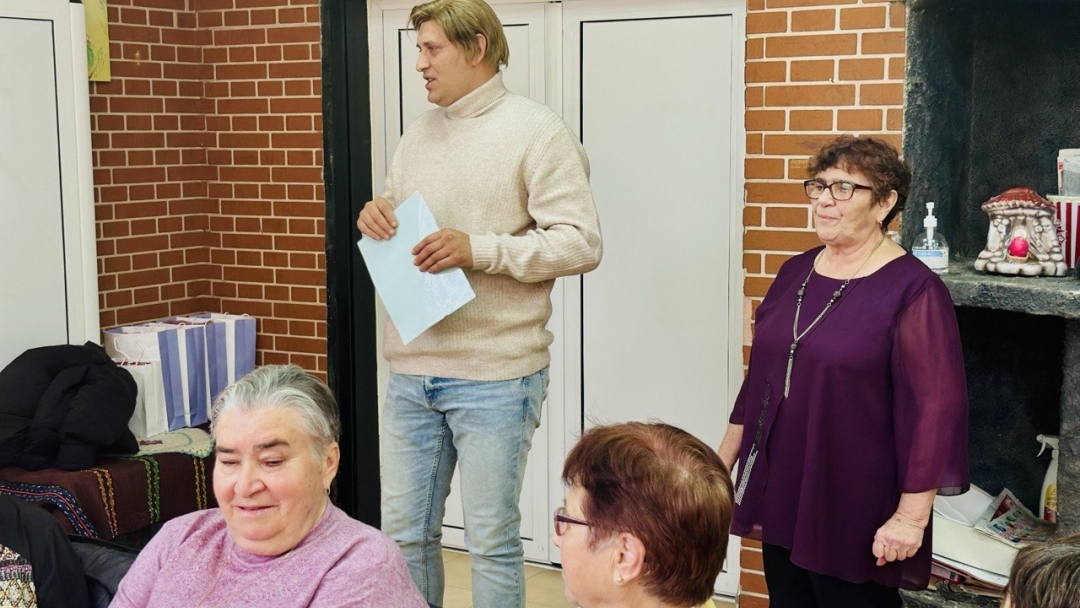 Пенсионерски клуб „Росна китка“ от Червена вода отбеляза 40 години от създаването си