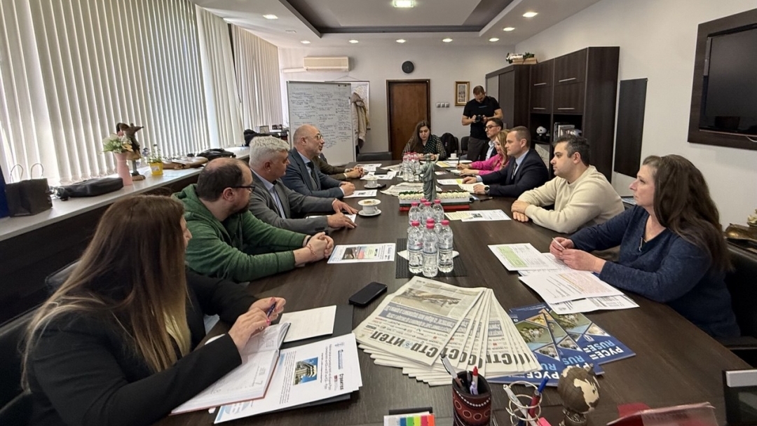 Община Русе и Камарата на строителите обсъдиха ключови инвестиционни проекти и предизвикателствата пред строителния сектор  