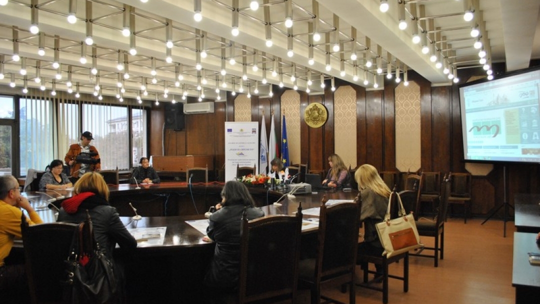 Рекламни телевизионни и радио клипове, брошури и филм рекламират възможностите за туризъм  в региона Русе - Иваново - Борово