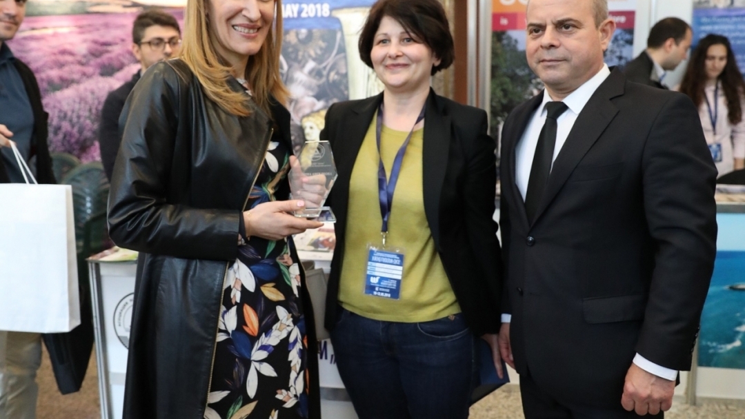 Министър Николина Ангелкова откри Туристическо изложение "Уикенд туризъм" Русе