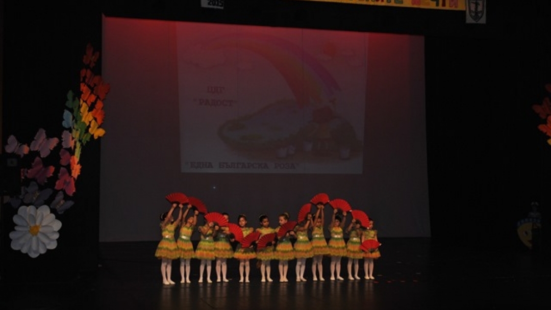 'Полет на детските мечти' препълни Доходното здание