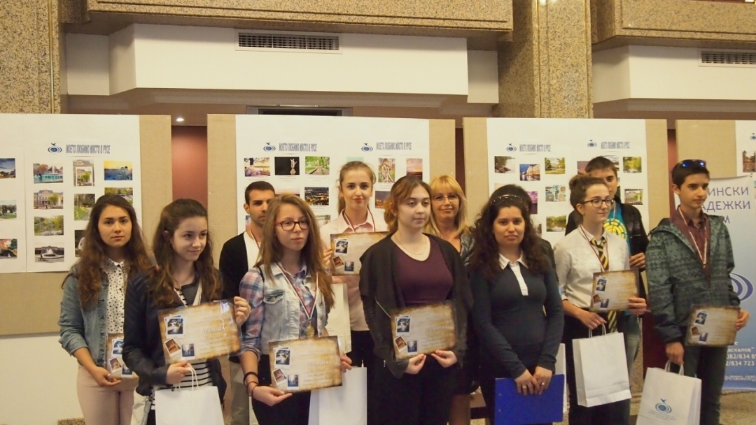 Наградиха победителите във фотоконкурса „Моето любимо място в Русе“