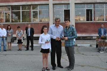 Откриха новата учебна година в спортно училище "Майор Атанас Узунов" - Русе