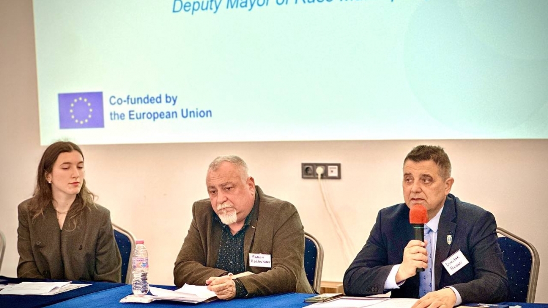 Димитър Недев откри международен лекарски форум по онкология