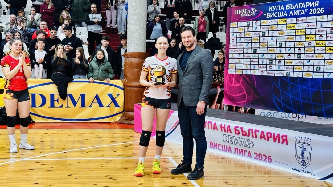 Волейболистките на "Любо Ганев – Автосвят" спечелиха Купата на България след победа над "Спартак" Варна