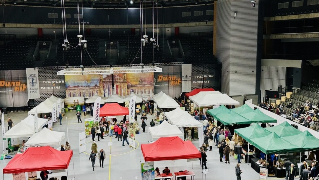 Осмото изложение „Дунавски овощари“ в Русе представя водещи производители и иновативни технологии