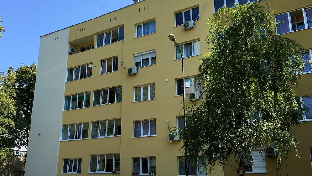 Община Русе е изискала изпълнителите по програмата за саниране на жилищни сгради да отстранят дефектите си в двуседмичен срок