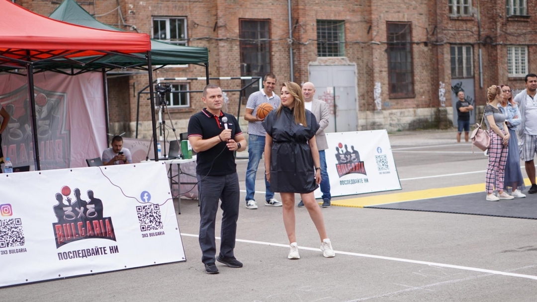 Над 100 участници се включиха в Стрийт баскет 3х3 турнир „Русе 2022“ 