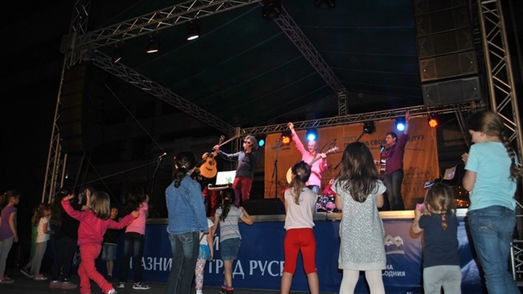 'Фондацията' със зрелищен концерт за празника на Русе