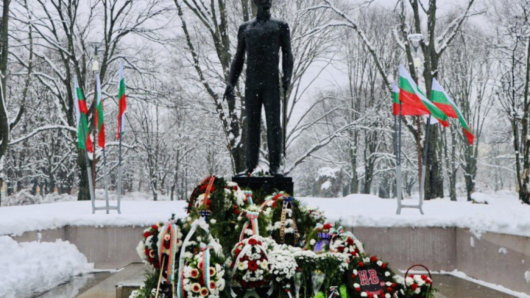 Русе отбеляза 153 години от гибелта на Апостола на свободата