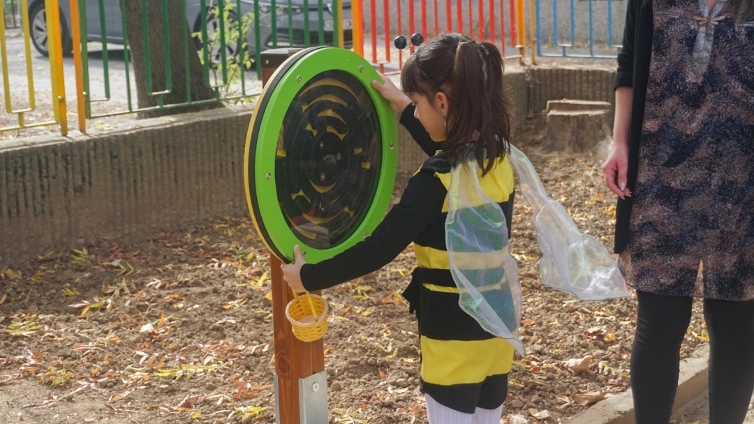 Детска градина “Слънце“ е с нови пространства за игра и ботаническа градина
