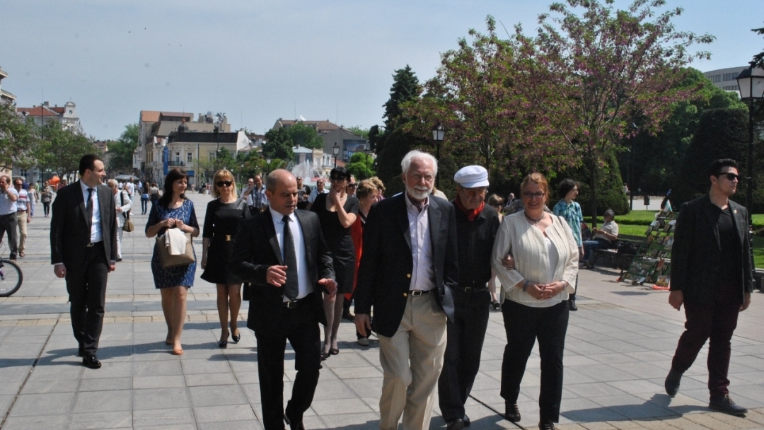 Стотици „Посланици на Русе“ от страната и чужбина пристигнаха за празника на града