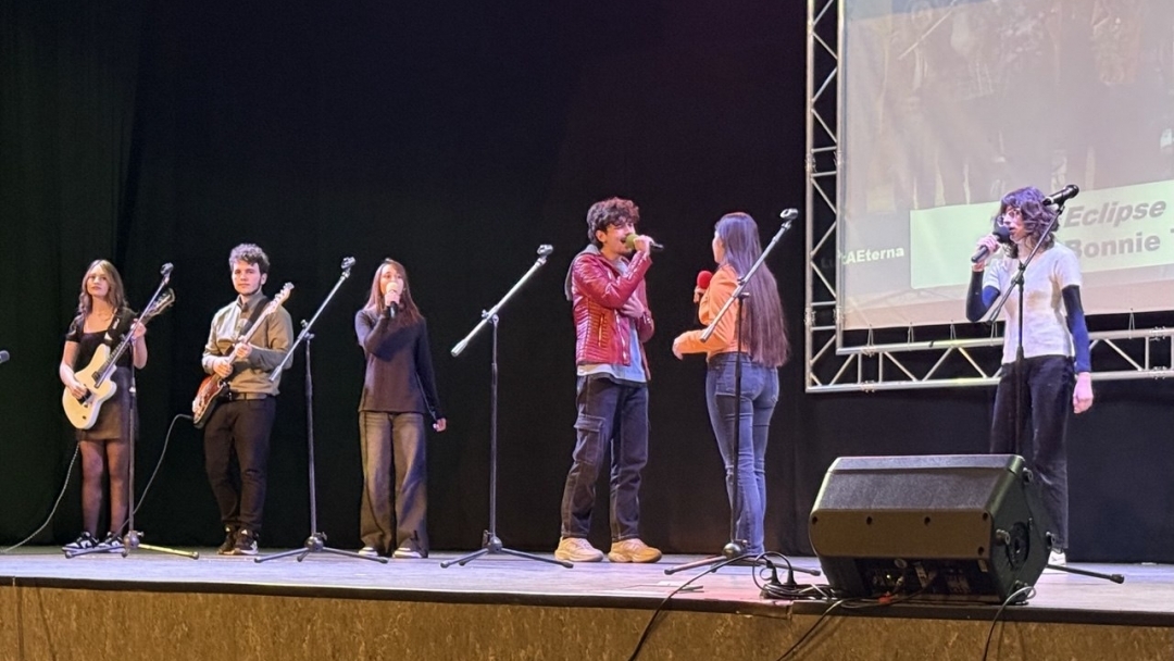 Заместник-кметът Енчо Енчев уважи Пролетния концерт на Английската гимназия  