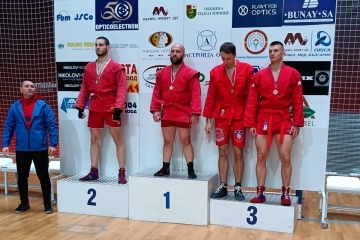 СК "Спартак“-Русе са най-добри в България по бойно самбо