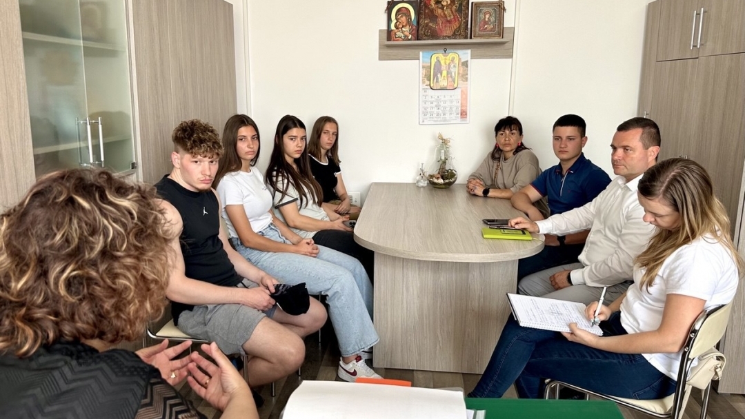 Млади спортисти представиха пред Регионалното управление на образованието в Русе инициатива за противодействие на насилието сред връстници