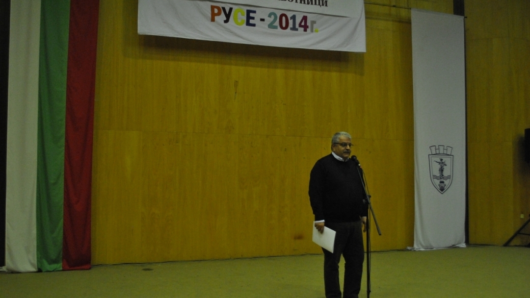 По-високи заплати за общинските здравни работници на връх професионлания им празник