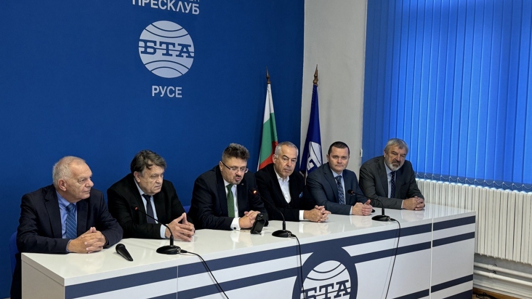 Кметът Пенчо Милков участва в конференция, посветена на 150 години от Априлското въстание