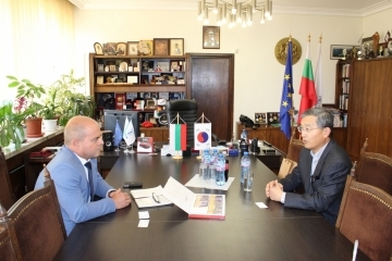 Кметът Пламен Стоилов се срещна с посланика на Република Корея Н. Пр. Шин Бунам