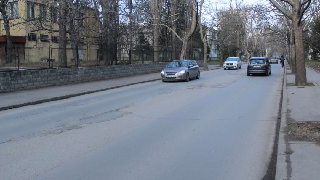 Стартира цялостният ремонт на ул. „Чипровци“