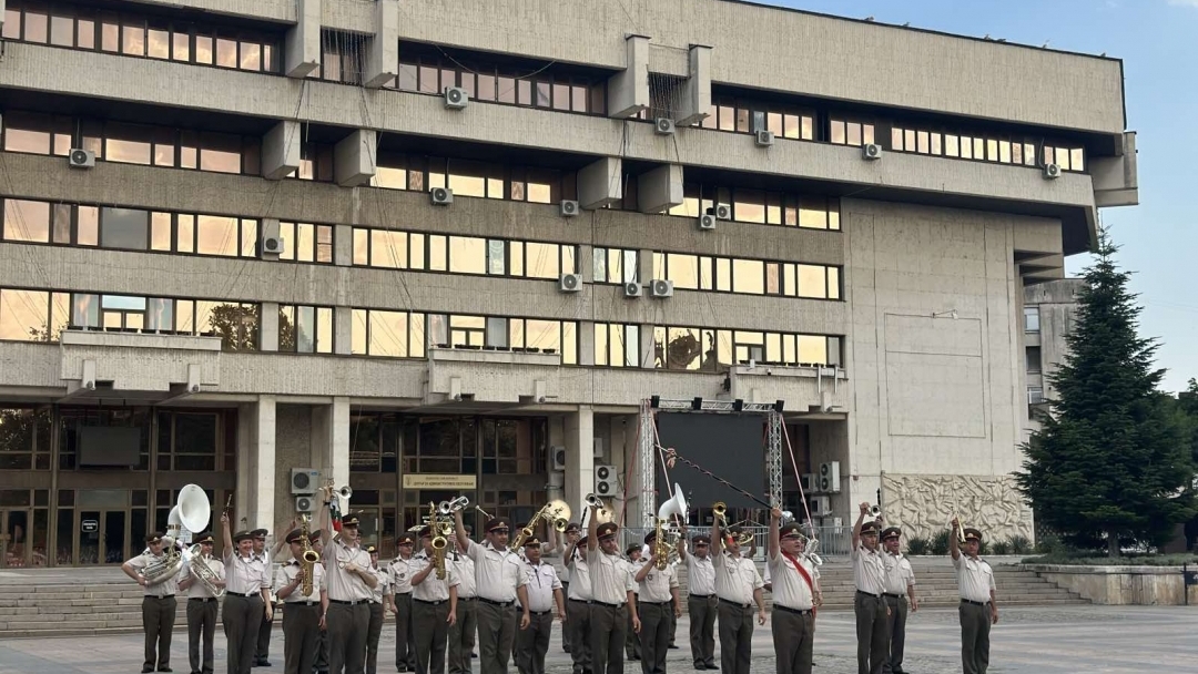 61-ва Стрямска механизирана бригада – Карлово е големият победител в Прегледа на любителското художествено творчество